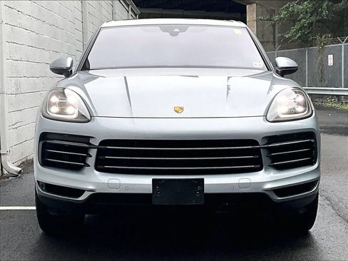 Certified 2022 Porsche Cayenne AWD/4WD image 8