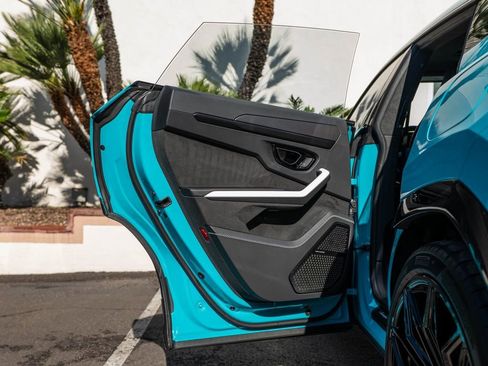 New 2026 Lamborghini Urus SE image 24