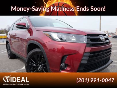 Used 2019 Toyota Highlander SE