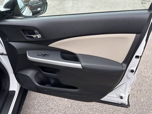 Used 2016 Honda CR-V Touring image 16