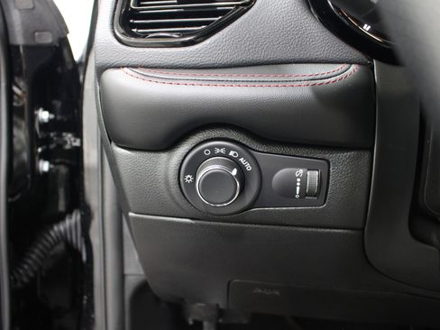 Used 2026 Dodge Durango GT RWD image 7