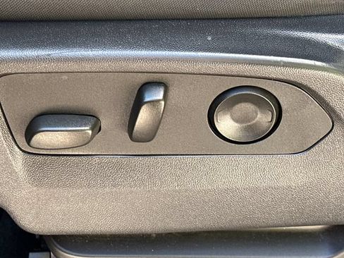 Certified 2024 Chevrolet Silverado 1500 Custom AWD/4WD image 34
