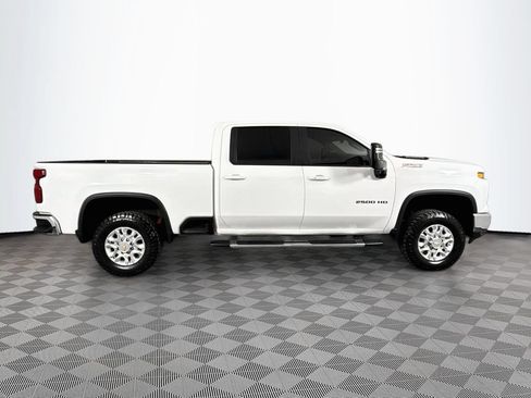 Used 2025 Chevrolet Silverado 2500 LT AWD/4WD image 8
