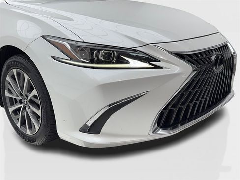 Used 2022 Lexus ES 350 image 3