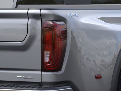 New 2026 GMC Sierra 3500 SLE w/ SLE Value Package AWD/4WD image 11