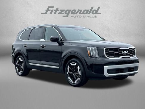 Used 2025 Kia Telluride S FWD image 1