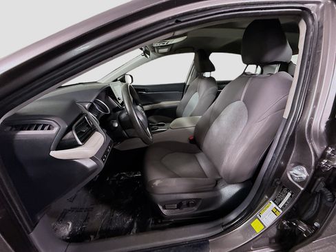 Used 2022 Toyota Camry LE FWD image 21