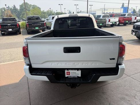 Certified 2023 Toyota Tacoma TRD Sport AWD/4WD image 7