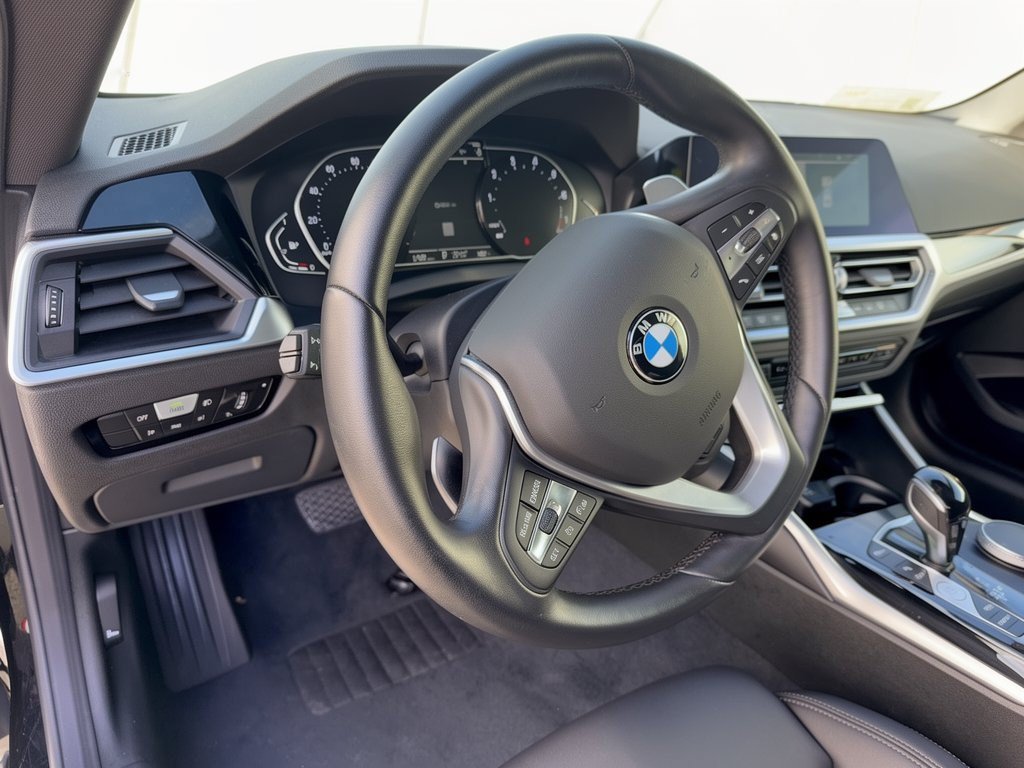 Used 2022 BMW 230i Coupe w/ Convenience Package RWD image 4