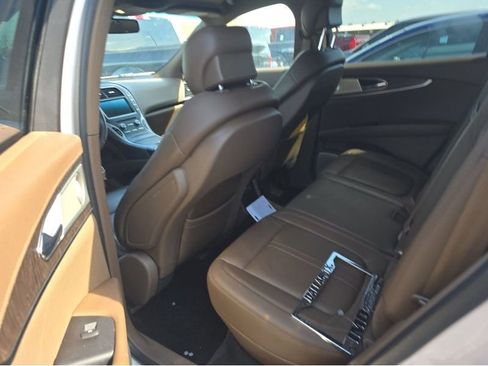 Used 2018 Lincoln MKX Reserve w/ Luxury Package image 11