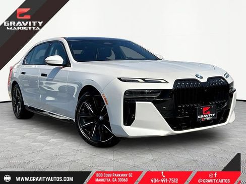 Used 2023 BMW 740i w/ Parking Assistance Package RWD image 1
