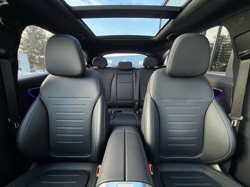 Used 2025 Mercedes-Benz GLC 300 4MATIC image 48