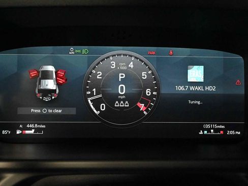 Used 2022 Land Rover Defender 110 X-Dynamic SE AWD/4WD image 25