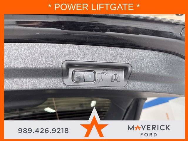 Used 2023 Ford Explorer XLT w/ Equipment Group 202A AWD/4WD image 34