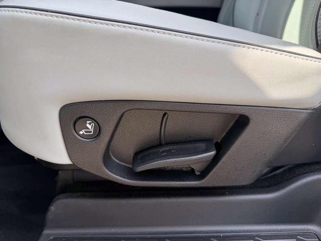 Used 2025 Hyundai Palisade SEL AWD/4WD image 31