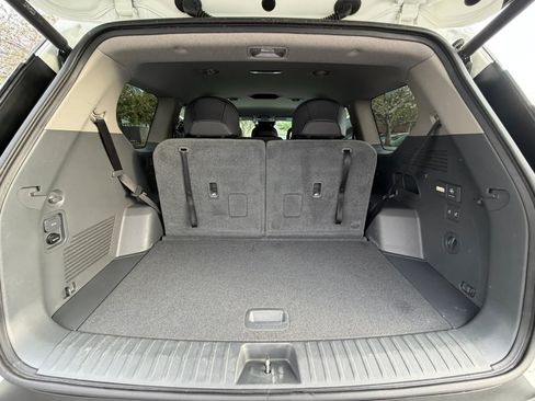 Used 2024 Kia EV9 Light image 19