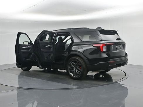 New 2026 Ford Explorer ST-Line w/ ST-Line Street Pack image 34