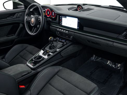 Certified 2026 Porsche 911 GT3 RWD image 12