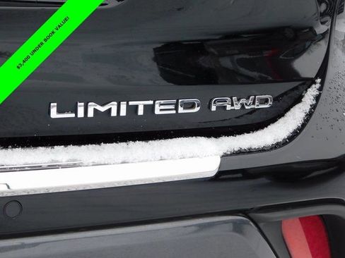 Used 2023 Toyota Highlander Limited image 44
