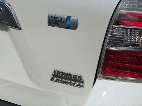 Used 2010 Toyota Highlander Limited w/ Extra Value Pkg 3 AWD/4WD image 34