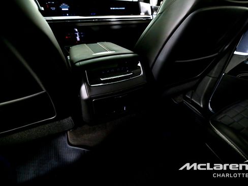 Used 2025 Cadillac Escalade V AWD/4WD image 21
