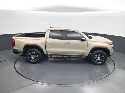 Used 2024 GMC Canyon AT4 w/ AT4 Premium Package AWD/4WD image 16
