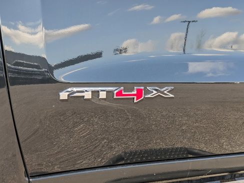 Used 2023 GMC Sierra 1500 AT4X image 29