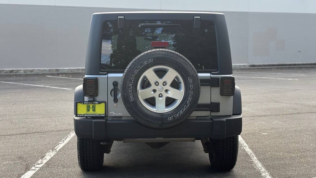 Used 2014 Jeep Wrangler Unlimited Sport w/ Quick Order Package 24S AWD/4WD image 4