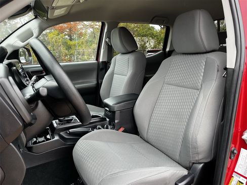 Used 2023 Toyota Tacoma SR image 22