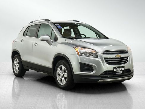 Used 2016 Chevrolet Trax LT w/ LT Convenience Package AWD/4WD image 7