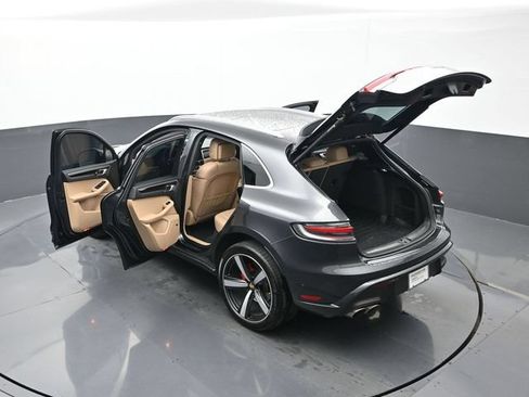 Certified 2022 Porsche Macan S AWD/4WD image 29