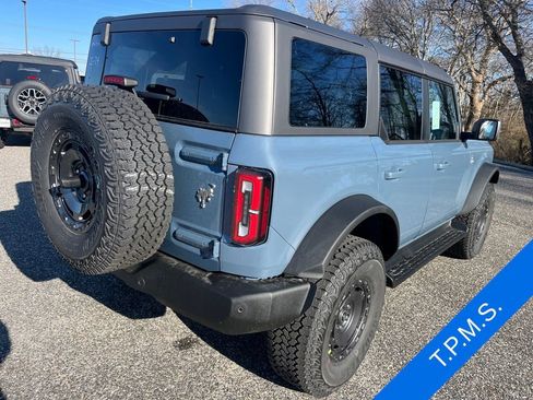 New 2025 Ford Bronco Outer Banks w/ Sasquatch Package image 19