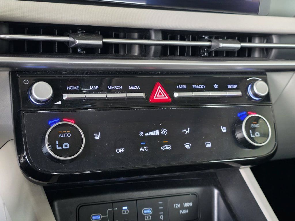 Used 2025 Hyundai Tucson SEL FWD image 17