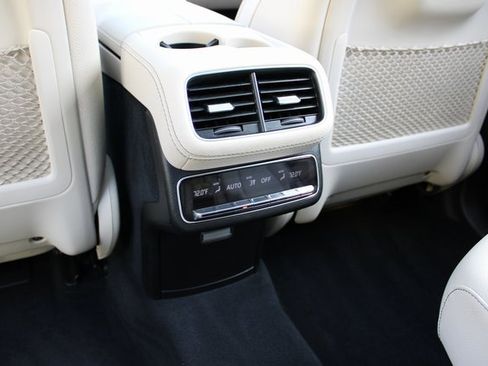 Used 2022 Mercedes-Benz GLS 580 4MATIC image 22