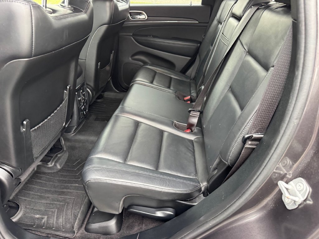 Used 2019 Jeep Grand Cherokee Limited AWD/4WD image 14