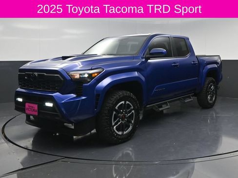 Used 2025 Toyota Tacoma TRD Sport AWD/4WD image 2