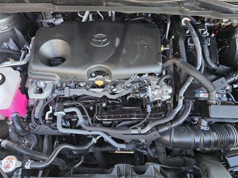 Used 2025 Toyota Sienna XLE image 22