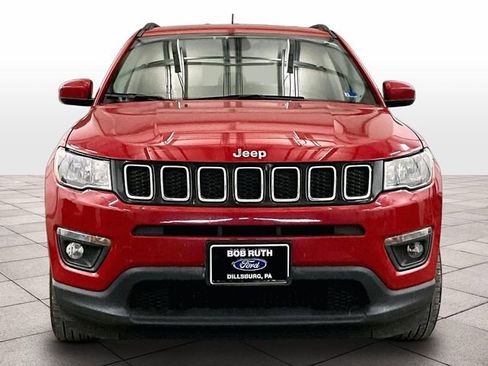 Used 2019 Jeep Compass Latitude w/ Popular Equipment Group FWD image 3