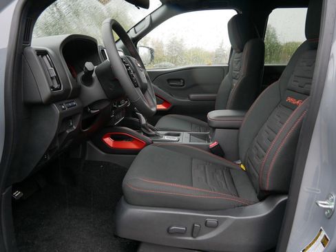 New 2026 Nissan Frontier PRO-4X w/ Pro-4x Convenience Package image 5