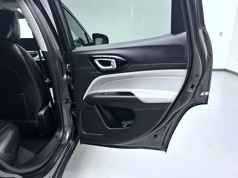 Certified 2022 Jeep Compass Limited image 17