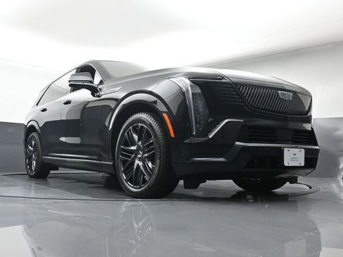 New 2026 Cadillac Escalade IQ Sport 2 w/ LPO, ONYX Package image 25