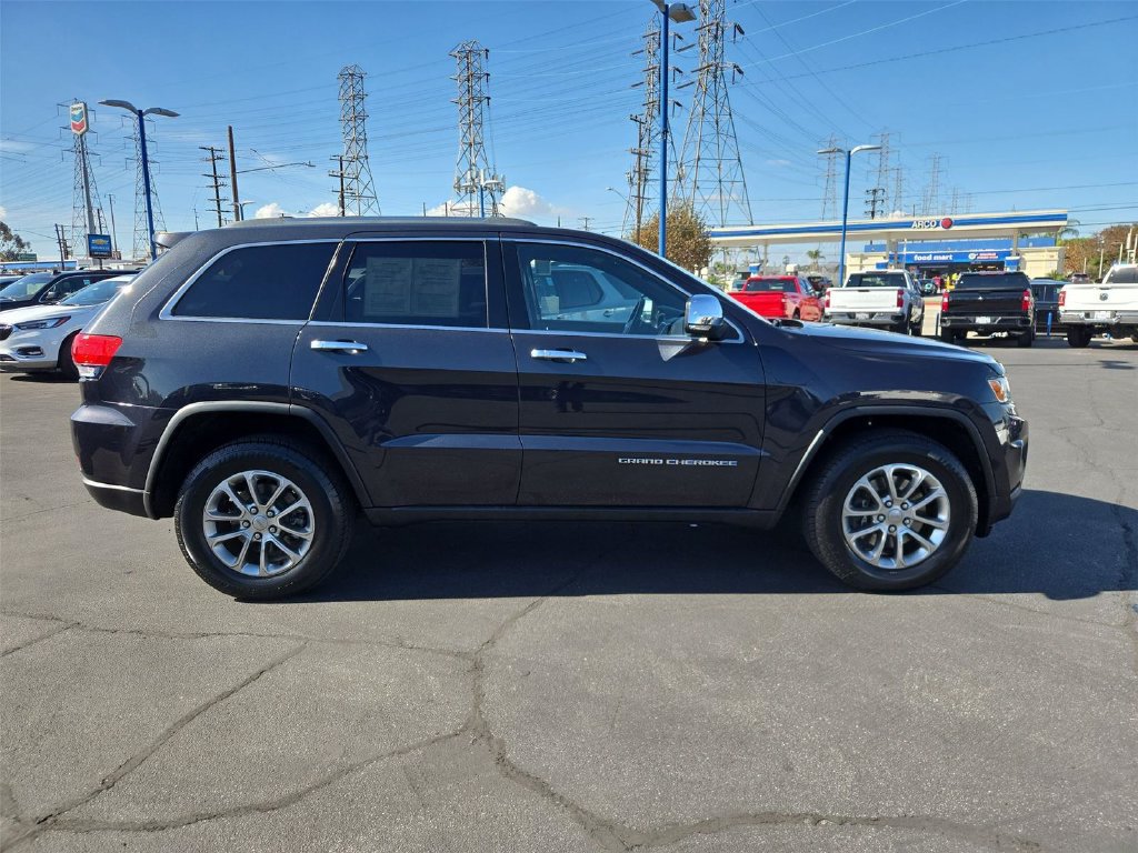 Used 2015 Jeep Grand Cherokee Limited w/ Trailer Tow Group IV AWD/4WD image 28
