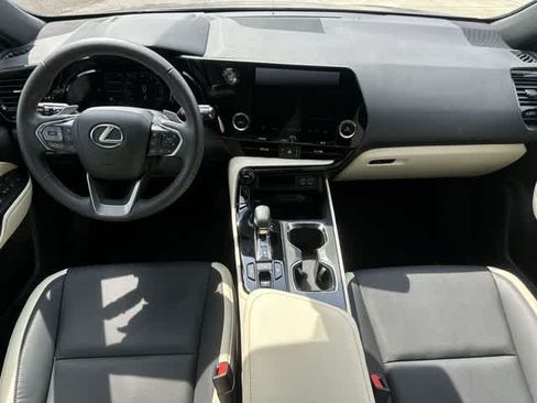 Used 2024 Lexus NX 250 FWD image 22