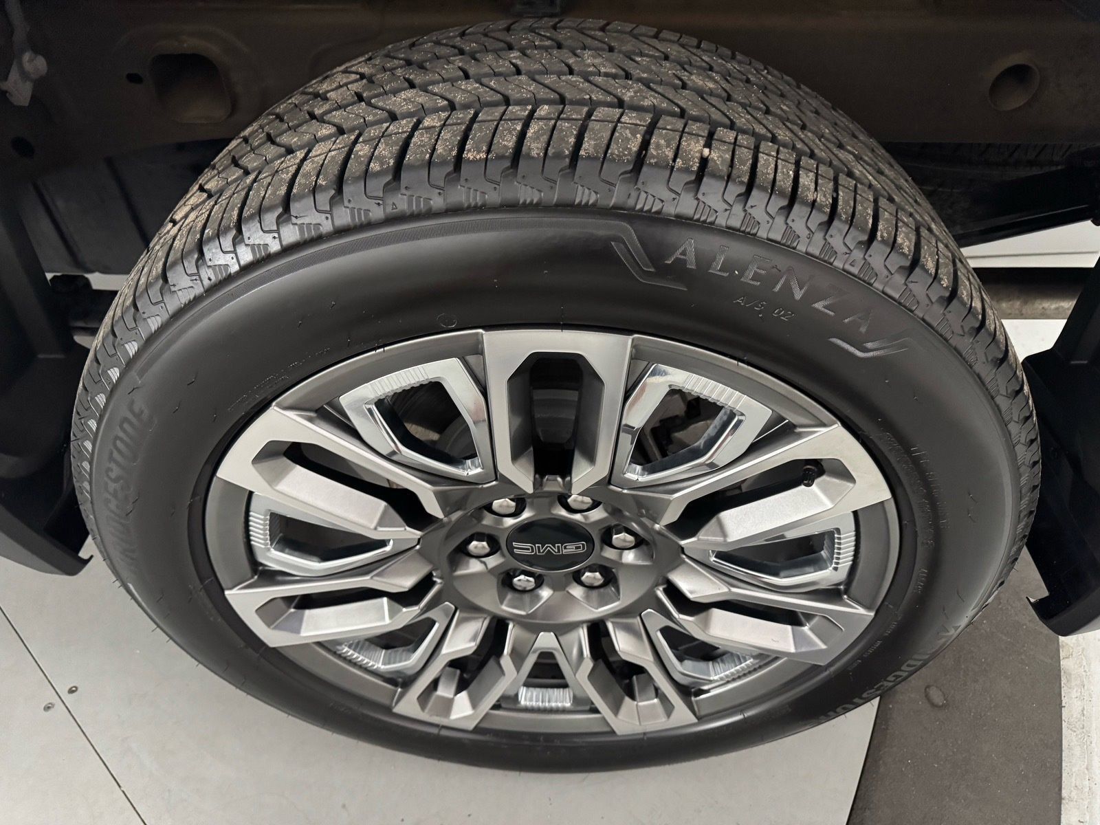 Used 2024 GMC Sierra 1500 Denali Ultimate AWD/4WD image 10