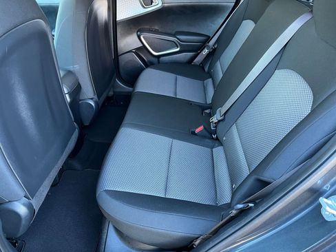Used 2025 Kia Soul LX w/ LX Technology Package image 22