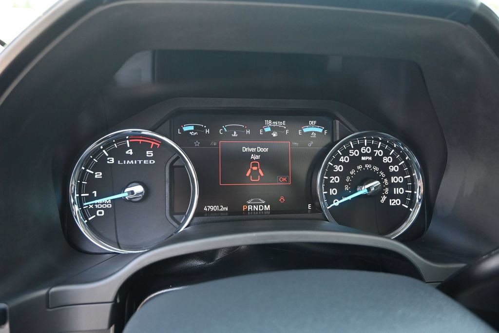Used 2022 Ford F350 Limited w/ FX4 Off-Road Package AWD/4WD image 17