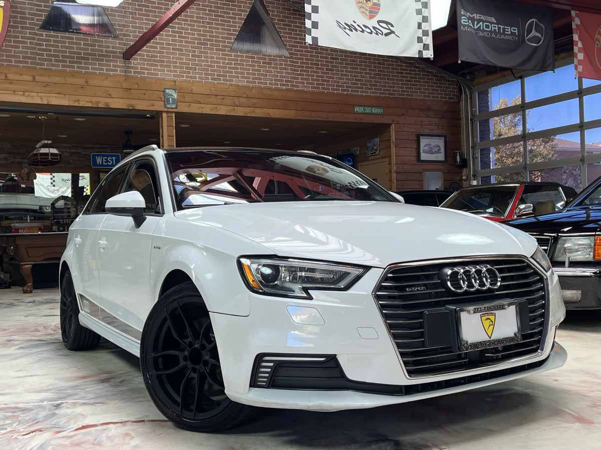 Used 2017 Audi A3 e-tron Premium w/ Sport Package FWD image 4