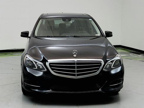 Used 2014 Mercedes-Benz E 350 Sedan image 2