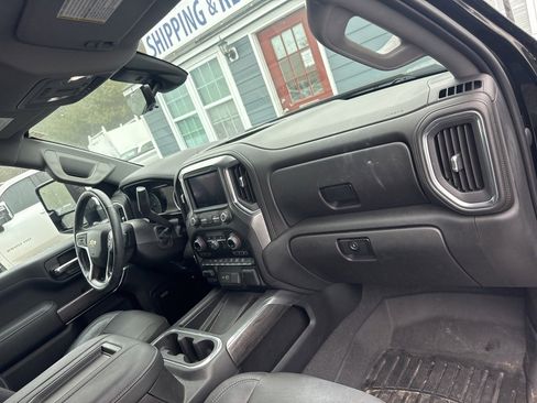 Used 2020 Chevrolet Silverado 2500 LTZ w/ Technology Package image 14