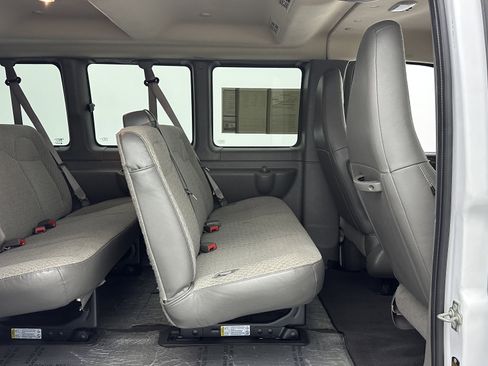 Used 2024 Chevrolet Express 3500 LT w/ LT Preferred Equipment Group image 25